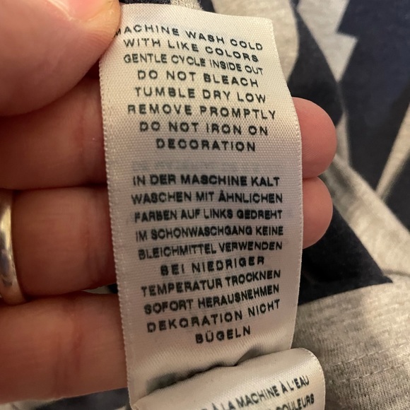 True Religion sporty horseshoe graphic tee sz S - Picture 6 of 6